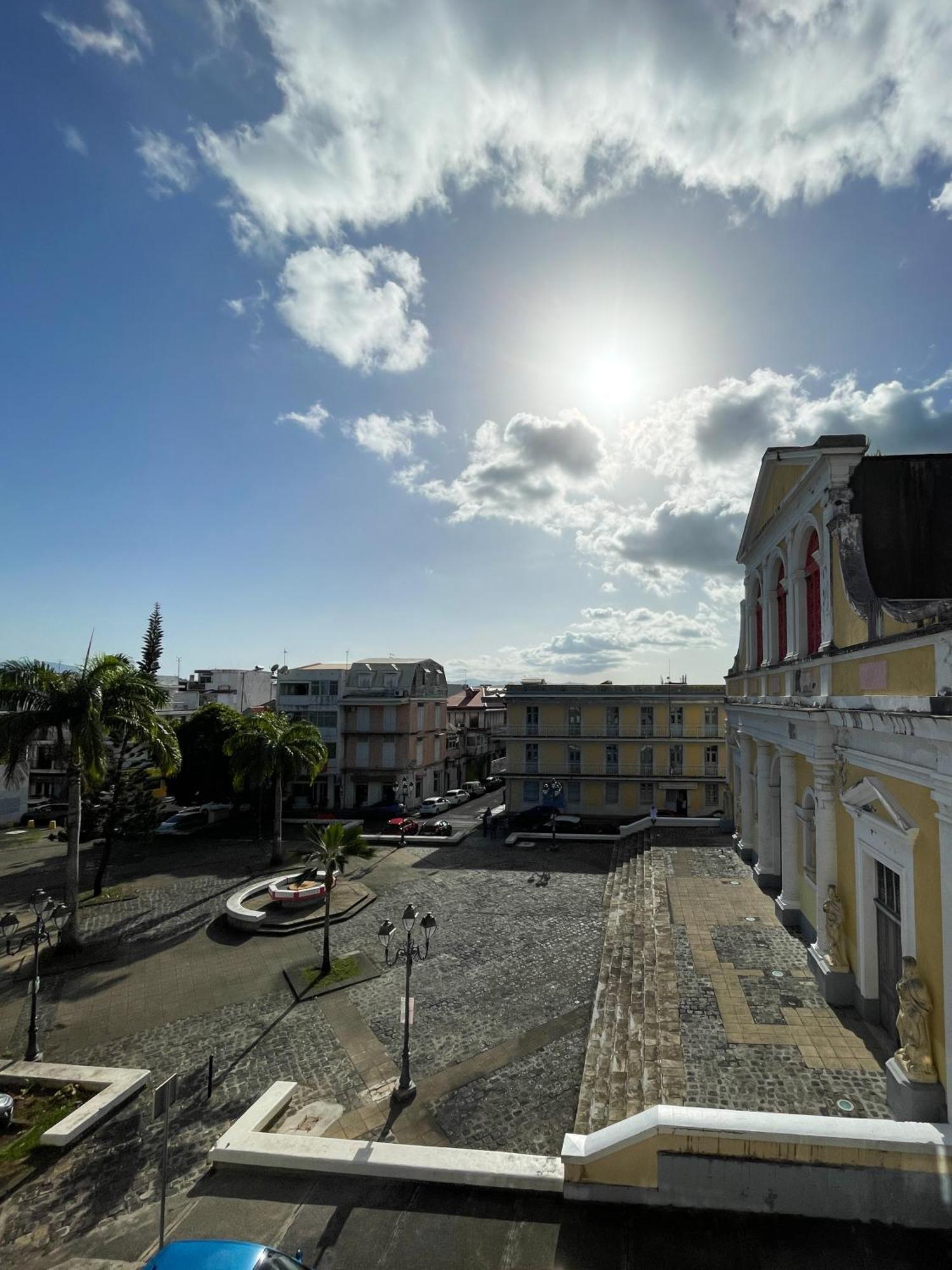 Апартаменти Grand Sejour Lumineux Avec Balcon & Vue Cathedrale Пуент-а-Пітр Екстер'єр фото